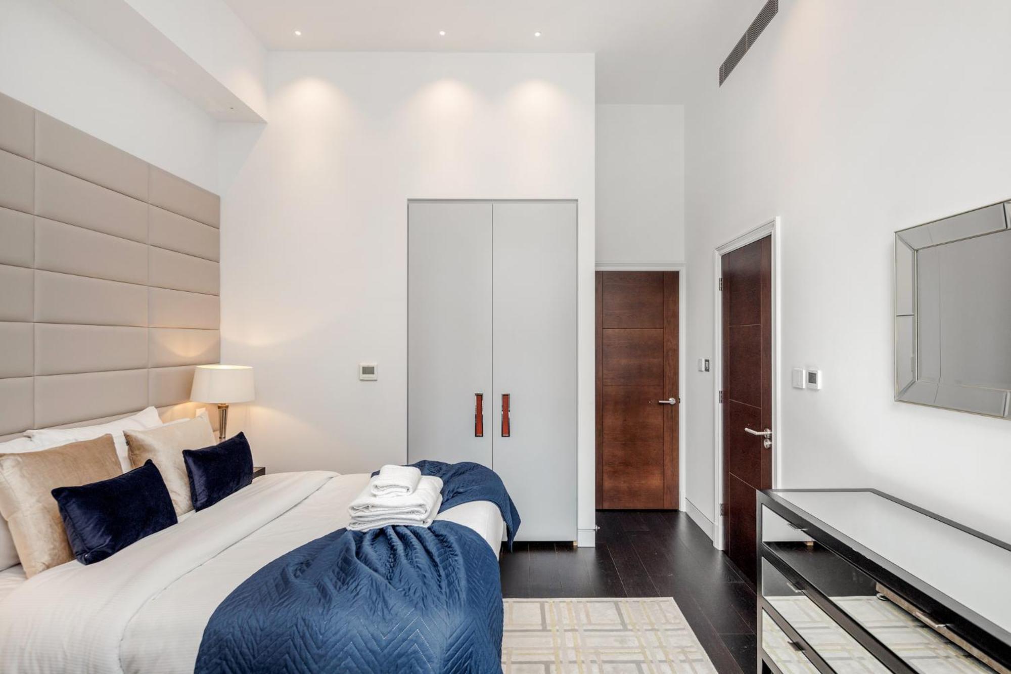 The Mayfair Residence Лондон Экстерьер фото