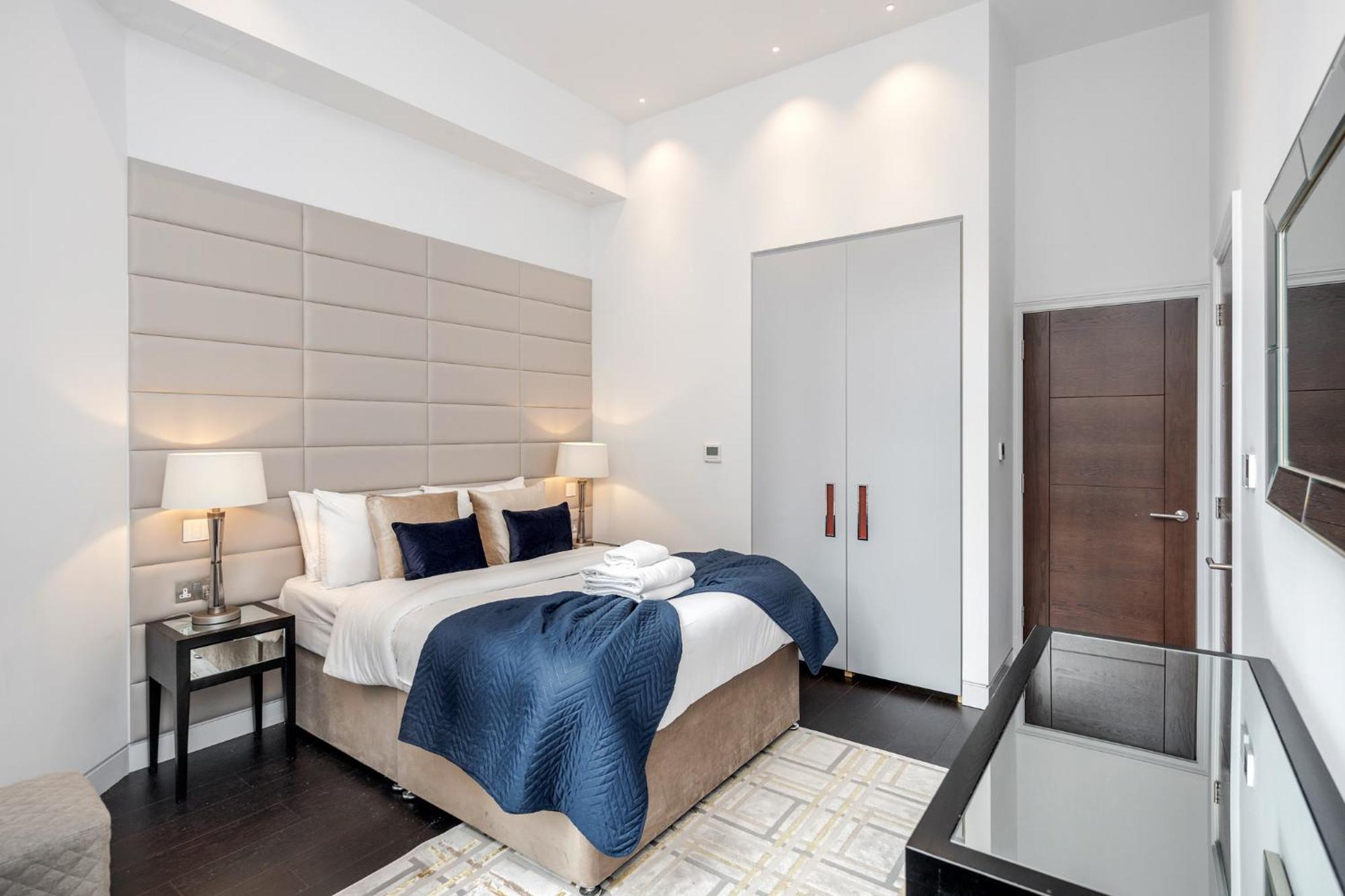 The Mayfair Residence Лондон Экстерьер фото