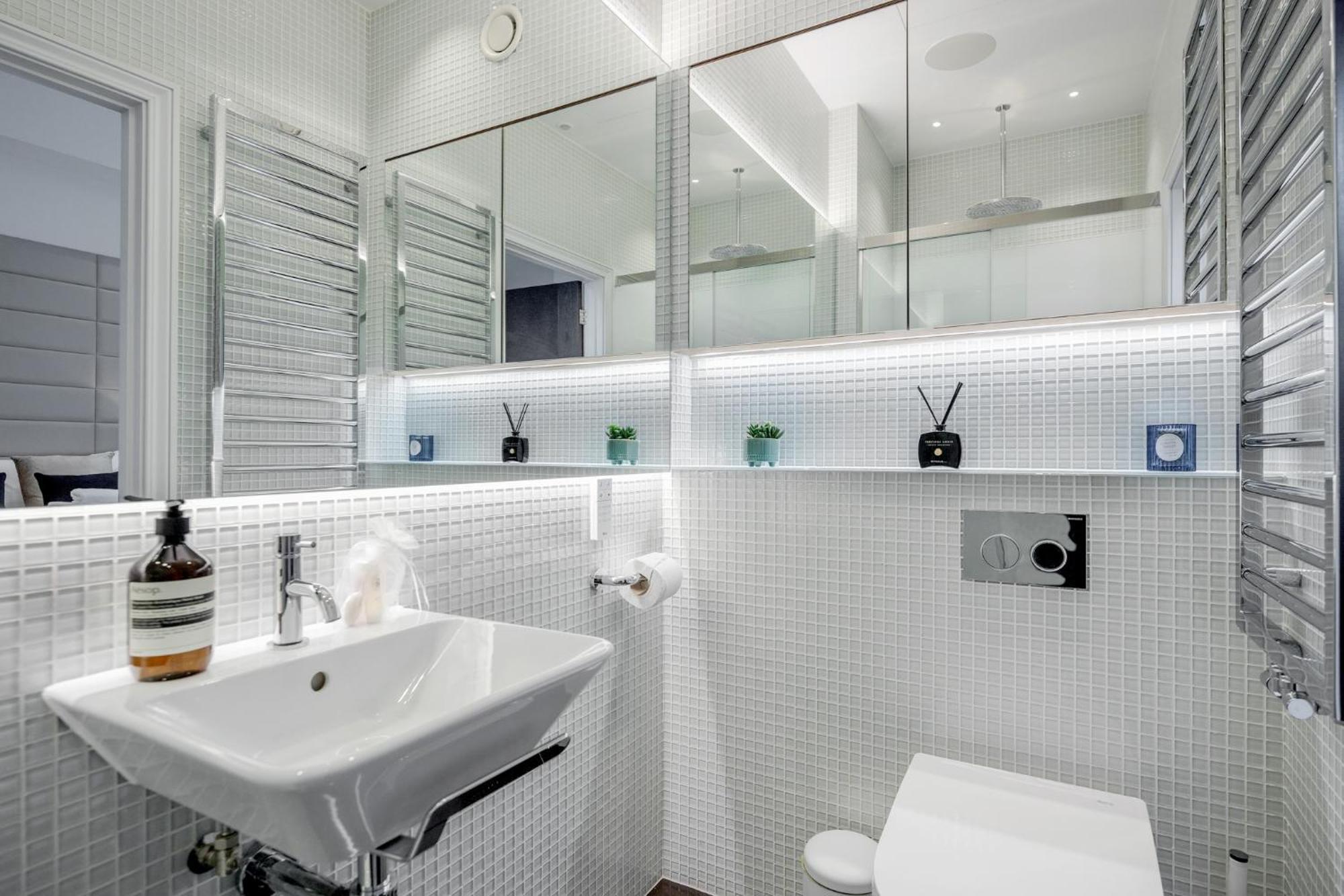 The Mayfair Residence Лондон Экстерьер фото