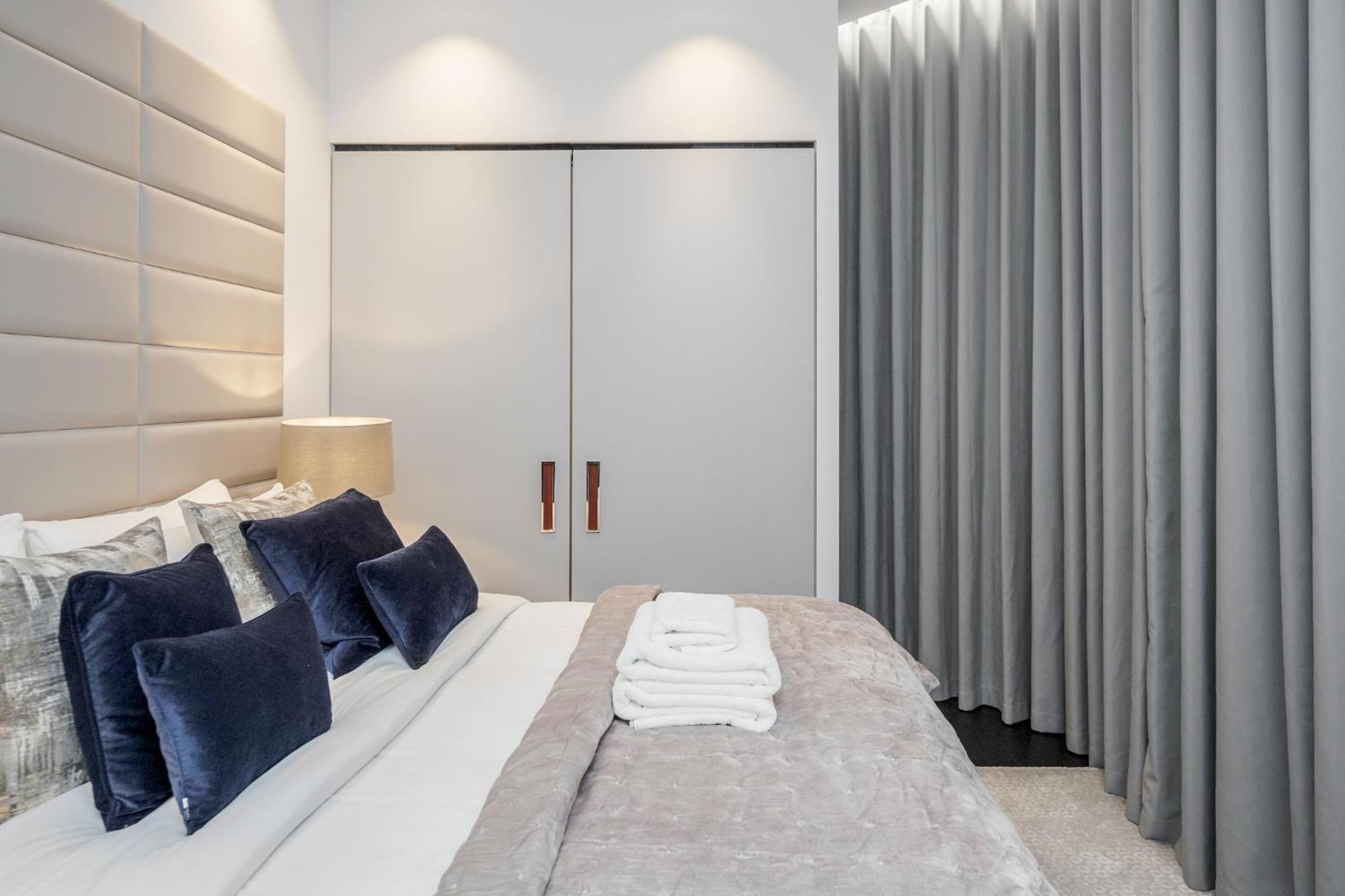 The Mayfair Residence Лондон Экстерьер фото